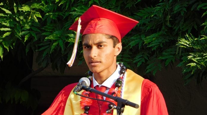 Hemet High School commencement draws thousands to the Ramona Bowl