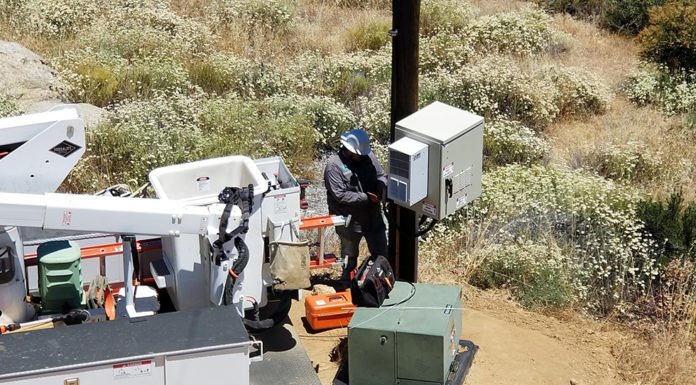 ConnectAnza installs fiber optics at Red Mountain fire tower