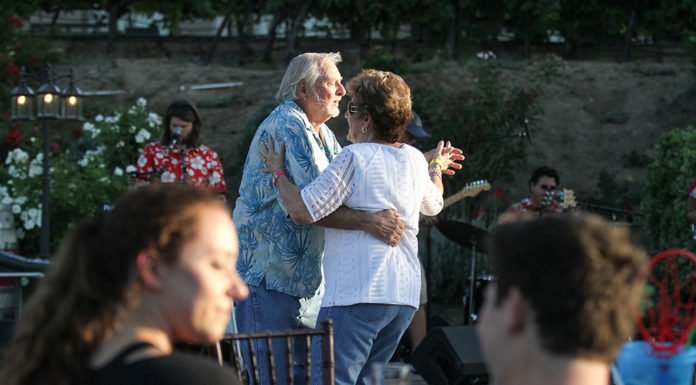 Woodie and the Longboards bring classics to Wine Country