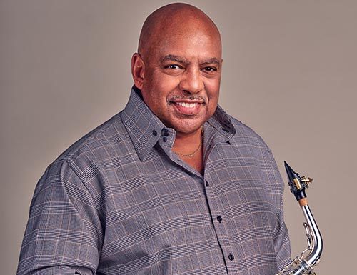 Saxophonist Gerald Albright plays Thornton Winery with Summer Horns