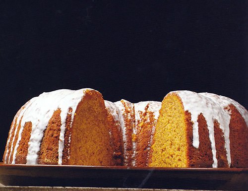 Make a spiced dessert for Halloween parties
