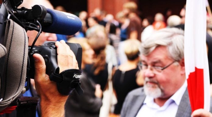 Democratic federal lawmakers seek journalist protection act