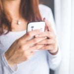 Doctors turn to thumbs for diagnosis and treatment by text