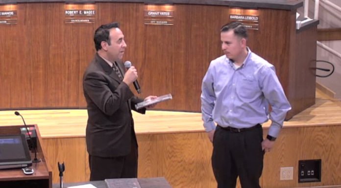 Lake Elsinore Council honors resident, business
