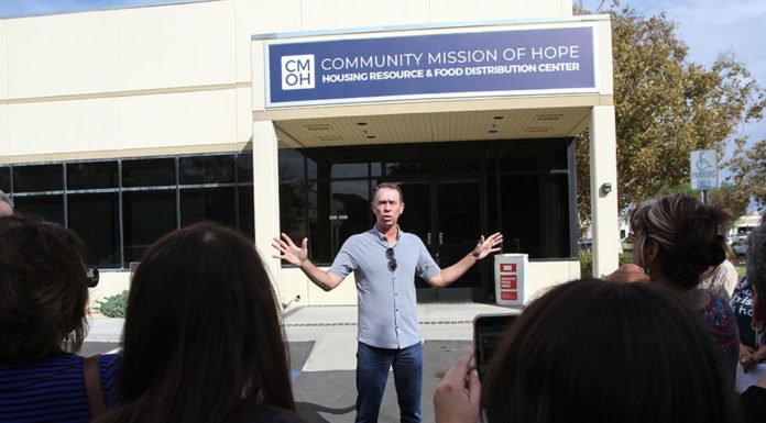 Community Mission of Hope hosts ribbon cutting