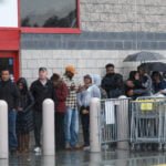 Black Friday kicks off shortened holiday shopping season