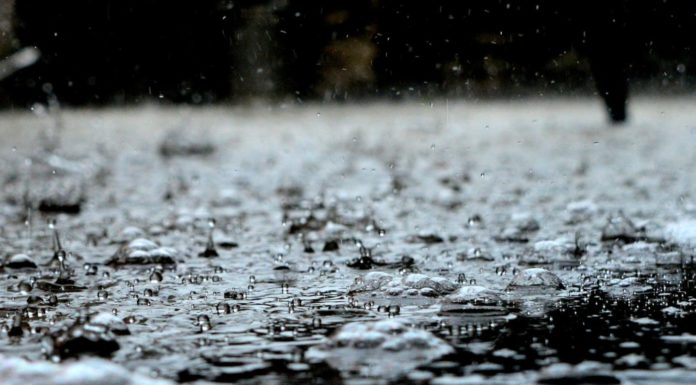 Gusty winds to continue before storm brings travel headaches to Riverside County
