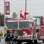 Hemet Christmas Parade braves the rain