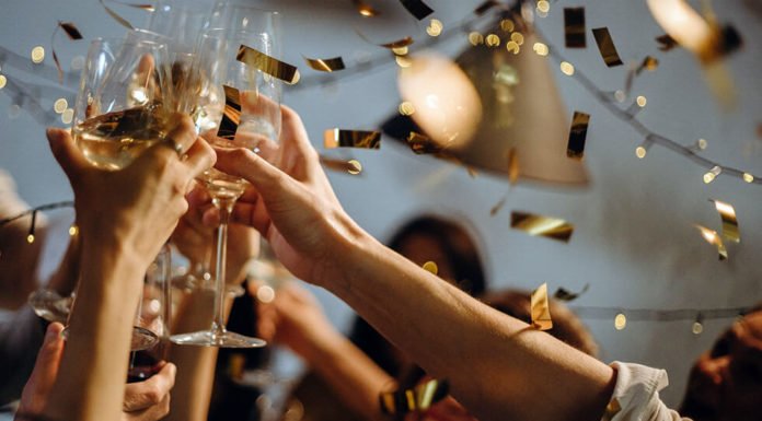 Eat, drink and celebrate while ringing in 2020