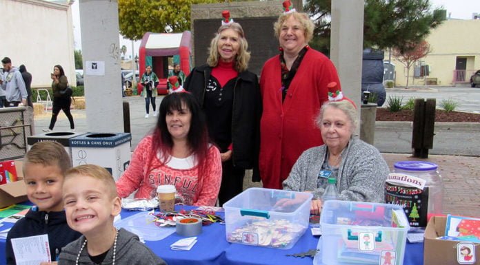 Harvard Street brings holidays to Hemet with festive celebration