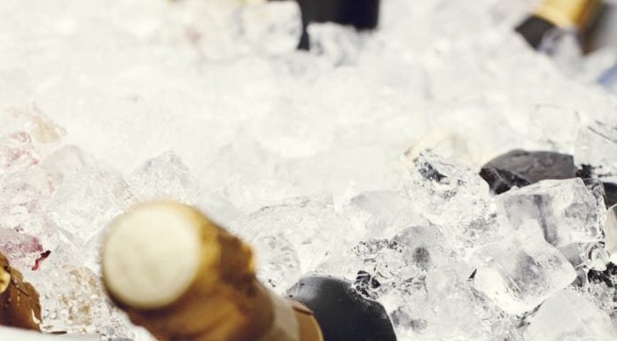 France to retaliate if US doubles Champagne, cheese prices