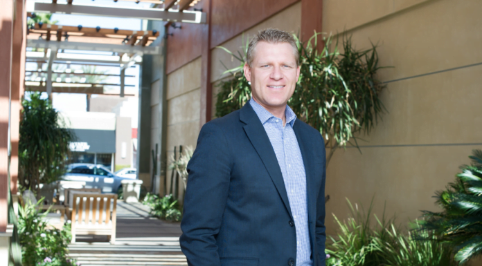 Former California GOP legislative leader changes to no party