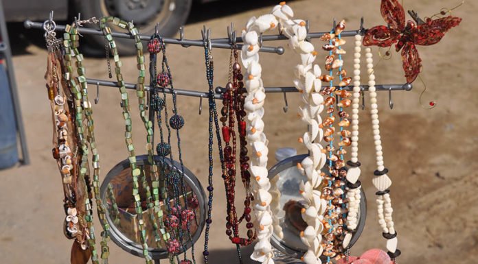Anza swap meet welcomes shoppers in 2020