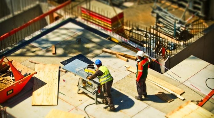 Survey: US companies added 202,000 jobs in December