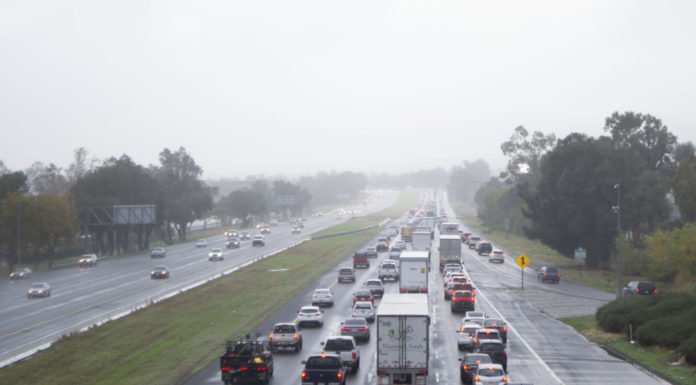 Man hurt after jumping from I-15 overpass in Temecula