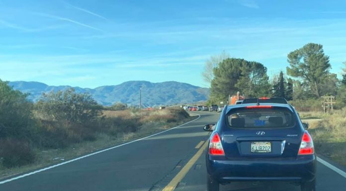 1 killed in Aguanga crash; authorities seek driver suspected of fleeing scene
