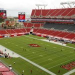 Rodgers, NFL players urge league to nix turf, go with grass