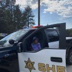 Girl Scout delivers cookies to sheriff’s station