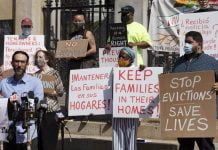 Evictions set to resume amid finger-pointing in Washington