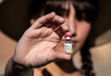 3000 doctors take legal action against Transgender Mandate