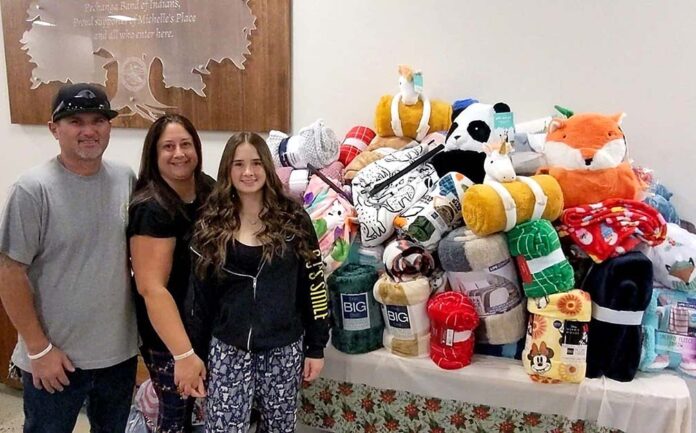 11-29-24-LOCAL-CJ’s Smile spreads smiles to local families-Cphotos-1