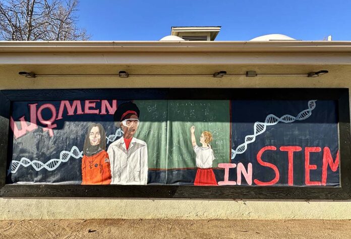 02-28-25-LOCAL-Temecula mural honors women in STEM-SGphoto