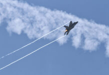 Aerial action wows crowds at the Southern California Air Show