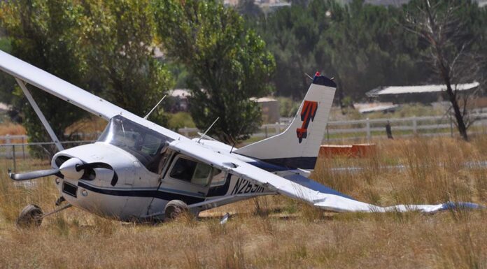Small aircraft sustains damage in Lake Riverside Estates landing, no injuries reported