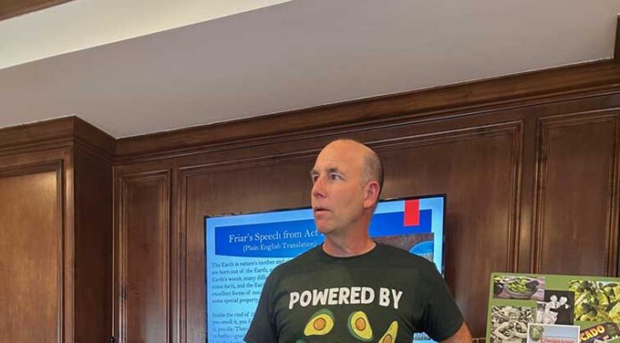 Author to give presentation on the history of the avocado in California