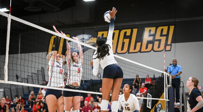 Eagles extend winning streak with dominant week against Southwestern League foes