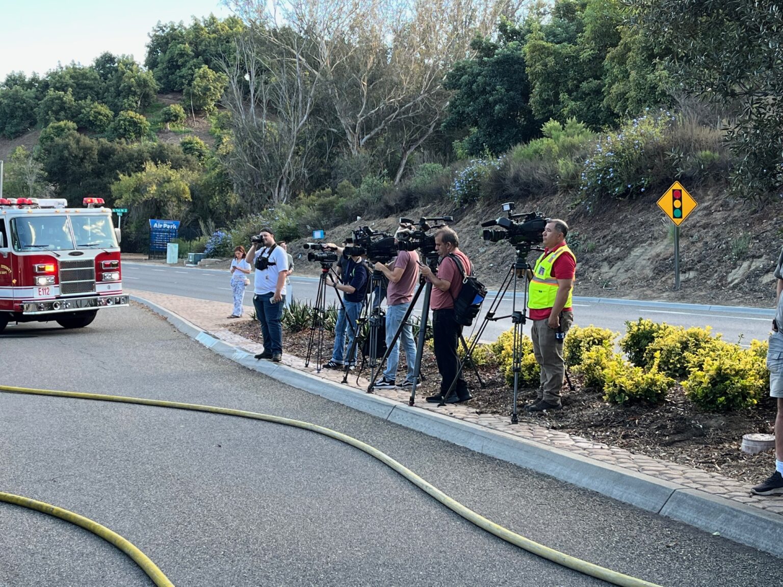 Cessna crash sparks brush fire, shuts down South Mission Road in ...