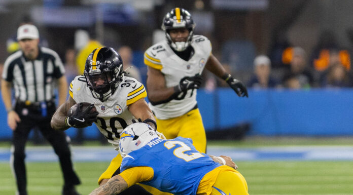 Chargers dominate Steelers in 25-10 primetime victory