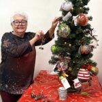 Hemet Valley Art Association joins the Jingle-Mingle