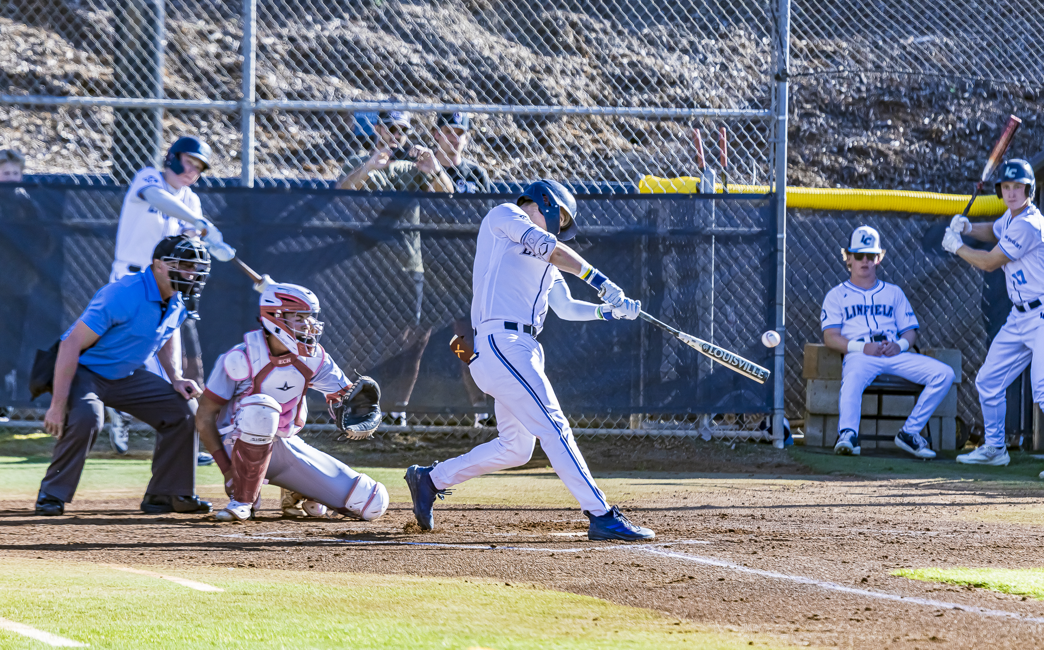 04-10-26-SPORTS-Linfield Baseball-photo-2