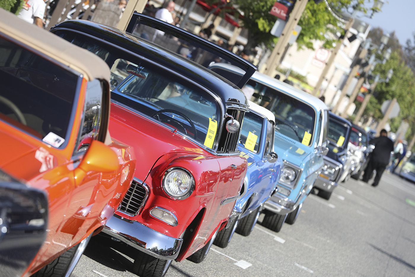 Temecula Rod Run draws crowds, classic cars to Old Town