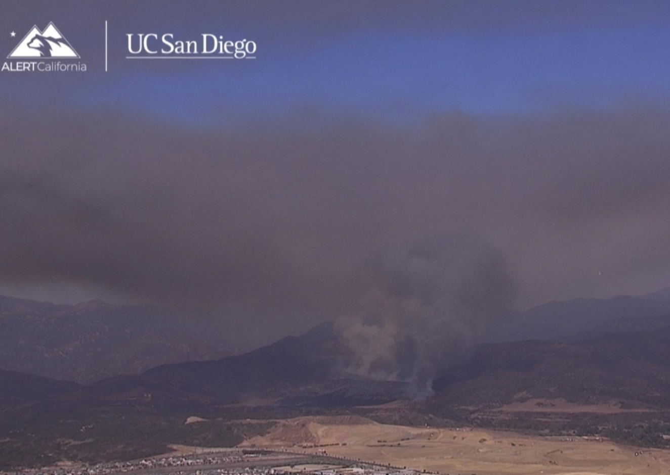 Gibby Fire burns 216 acres, closes Ortega Highway